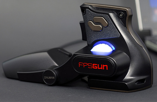Illustration for article titled Zalman FPSGun Mouse Reviewed (Verdict: Not Good For Man Hands)